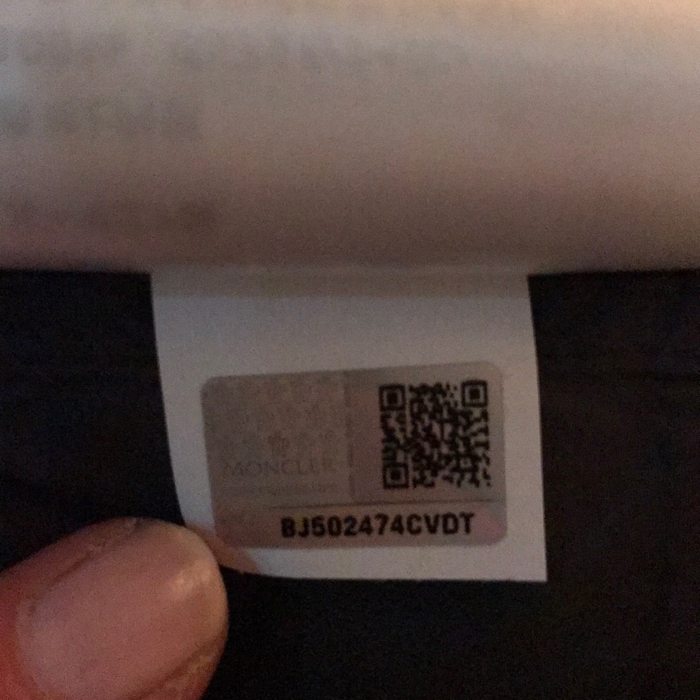 SOLD - Women’s Moncler Jacket - size 2 - Picture 4 of 8